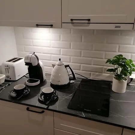 Pinea Z Widokiem Na Morze Z Basenem I Przy Plazy Appartamento *