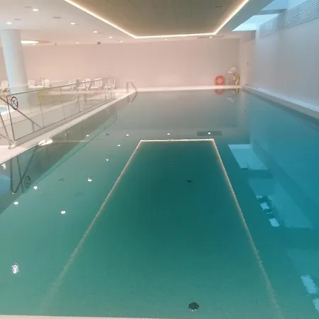 Pinea Z Widokiem Na Morze Z Basenem I Przy Plazy Appartement *