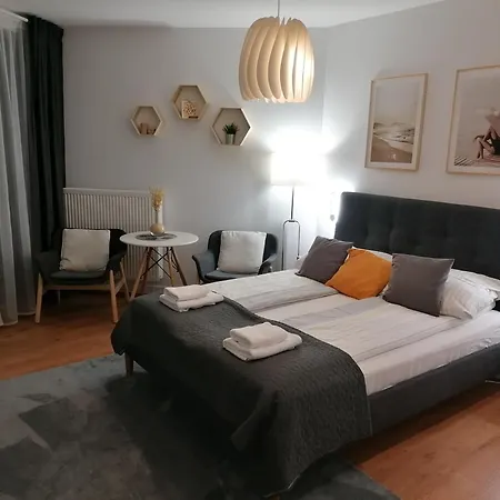 Pinea Z Widokiem Na Morze Z Basenem I Przy Plazy Appartamento Pobierowo