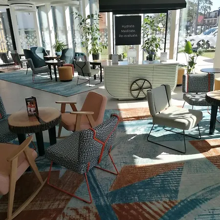 Pinea Z Widokiem Na Morze Z Basenem I Przy Plazy Appartement *