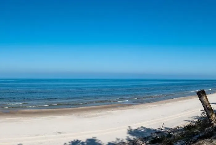 Pinea Z Widokiem Na Morze Z Basenem I Przy Plazy