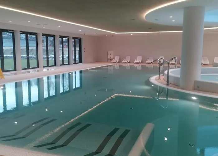 شقة Pinea Z Widokiem Na Morze Z Basenem I Przy Plazy بوبيروفو