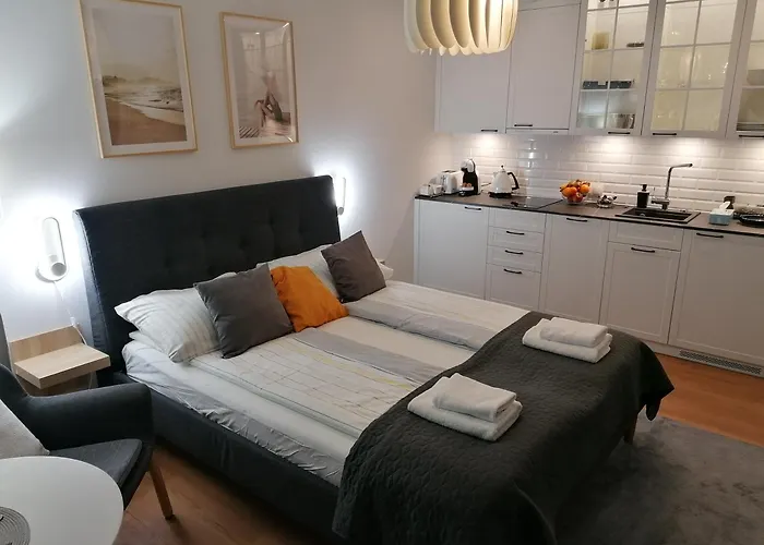 شقة Pinea Z Widokiem Na Morze Z Basenem I Przy Plazy بوبيروفو