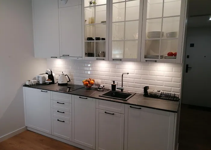 Pinea Z Widokiem Na Morze Z Basenem I Przy Plazy * بوبيروفو