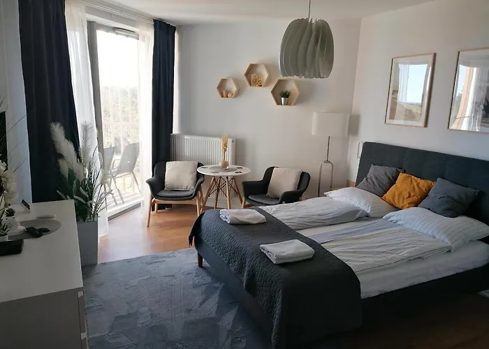 شقة Pinea Z Widokiem Na Morze Z Basenem I Przy Plazy