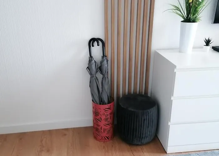 Pinea Z Widokiem Na Morze Z Basenem I Przy Plazy شقة