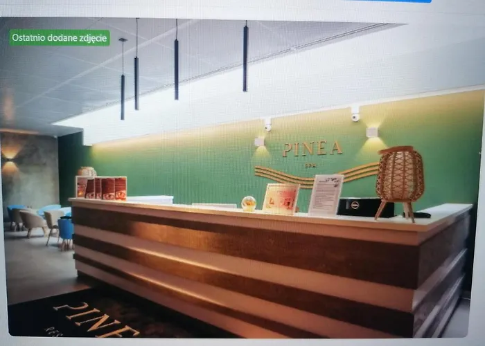 Pinea Z Widokiem Na Morze Z Basenem I Przy Plazy